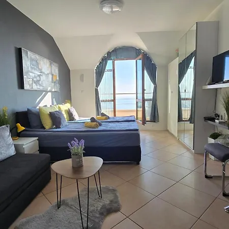 Black Sea Narcissus - Quiet With Amazing Sea View *